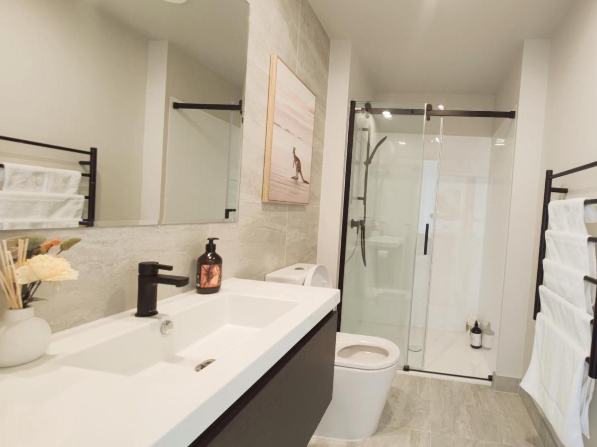 Luxurious 2 Bedroom Apartment Free Secure Parking Auckland Exteriör bild